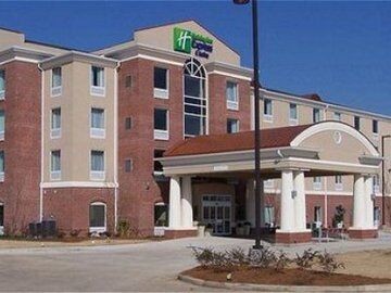 Holiday Inn Express & Suites Baton Rouge East Exterior photo